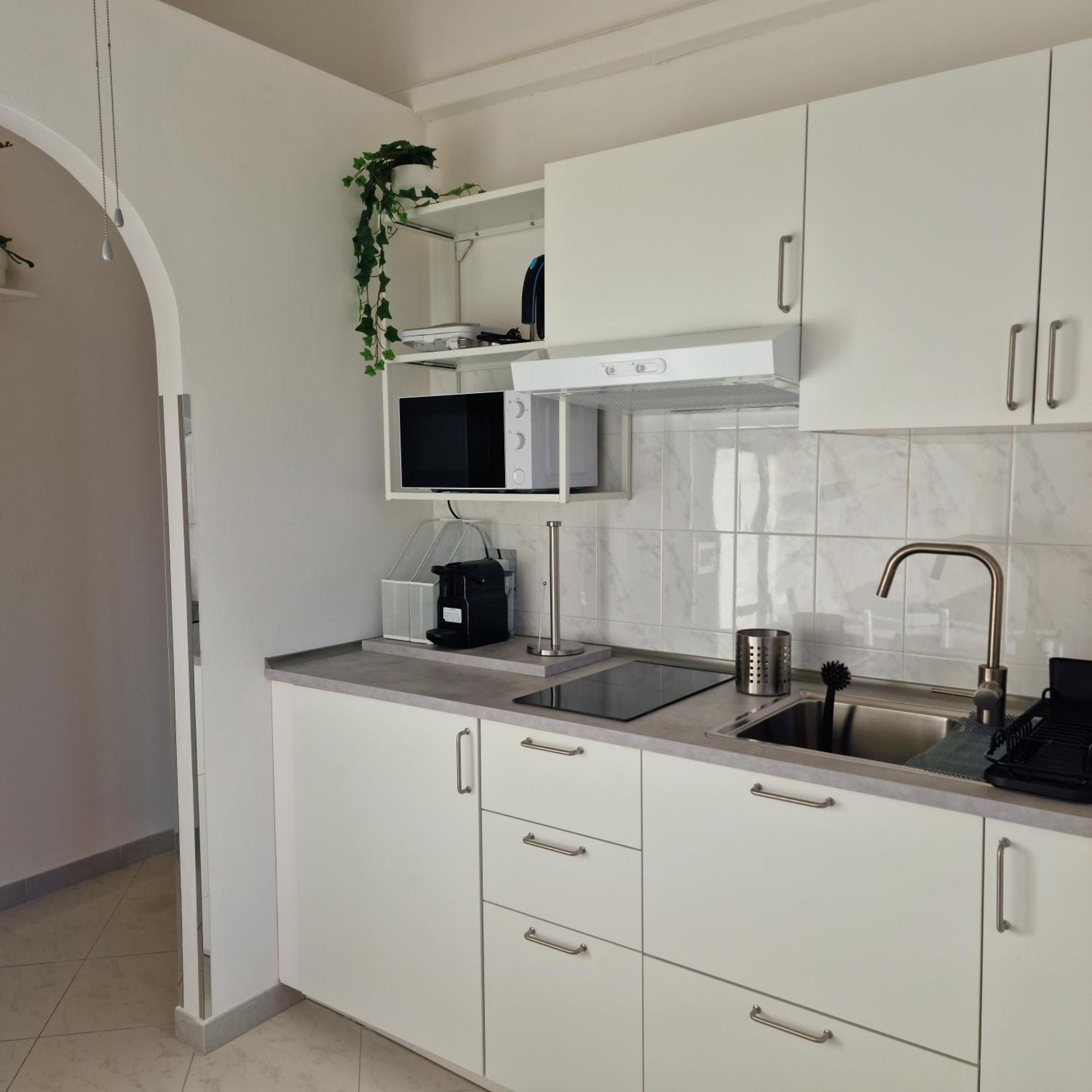 Cinzia'S House Of Mirrors Apartment Pisa Exterior photo