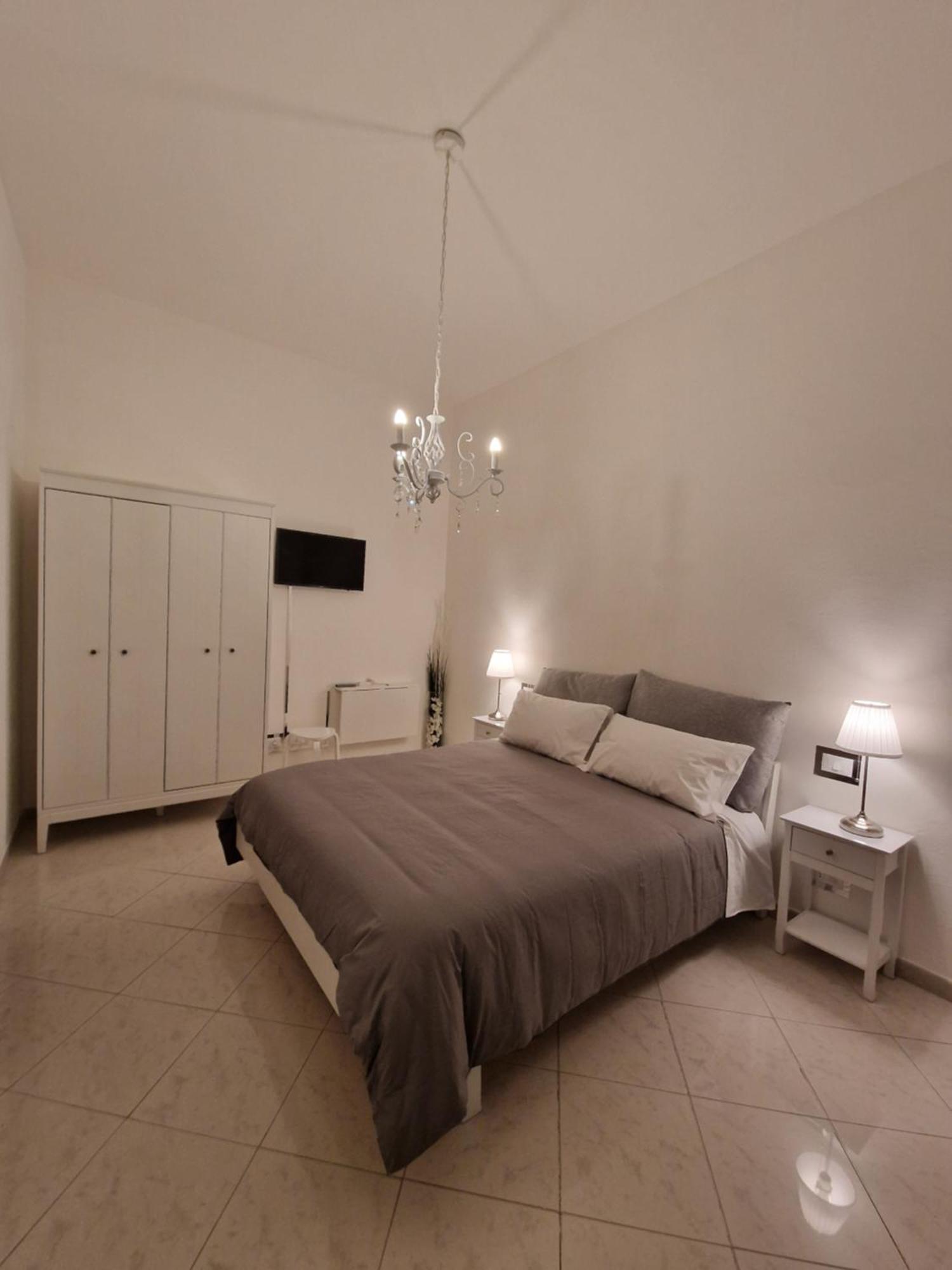 Cinzia'S House Of Mirrors Apartment Pisa Exterior photo